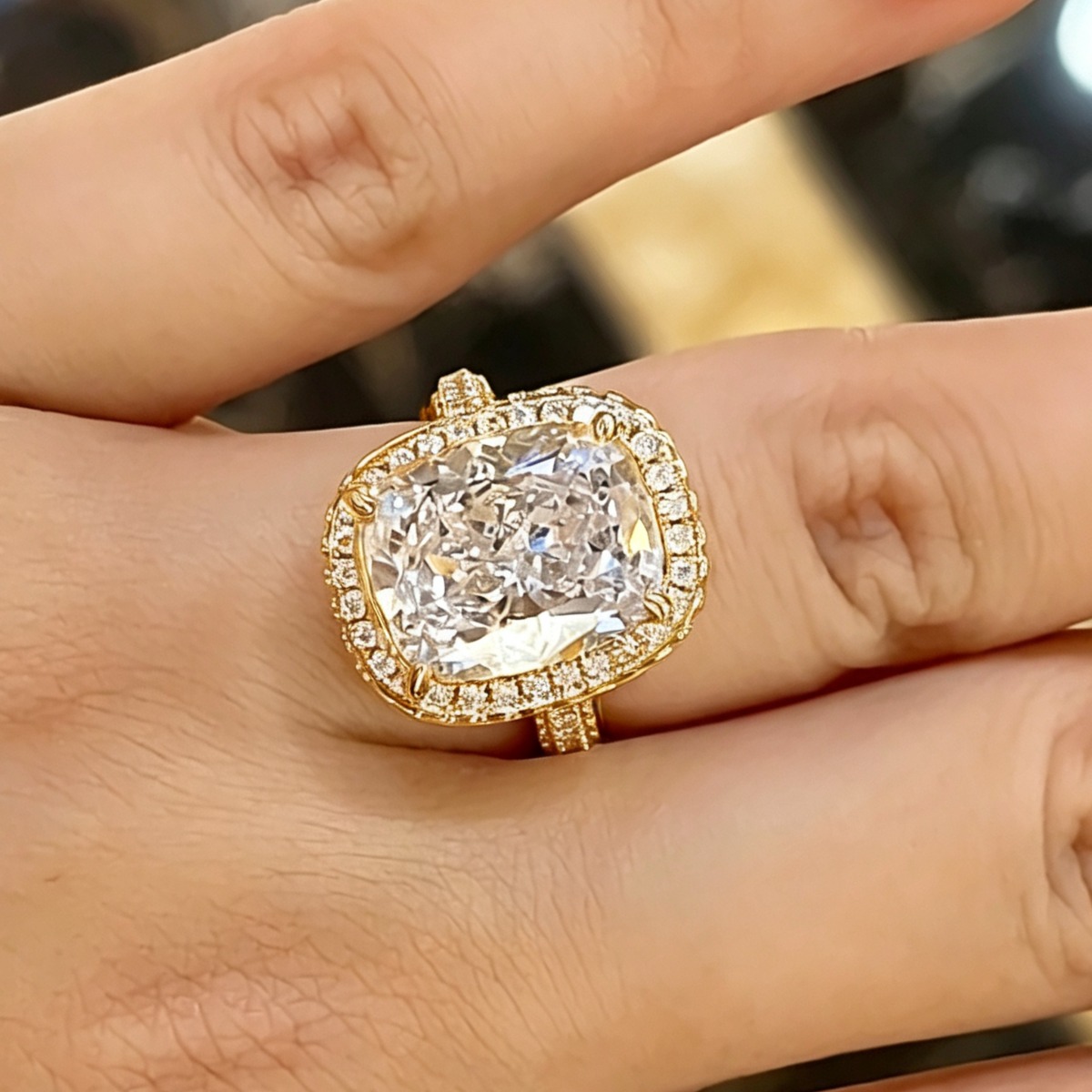 Men's Exquisite Modern Cushion-Shaped Halo Synthetic Zircon Ring